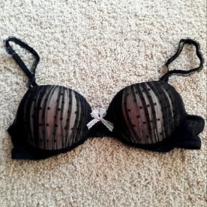 NWOT Victoria's Secret Demi Push-up Bra 32A